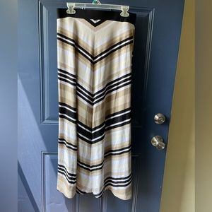 Ladies, CATO brand, medium maxi skirt. Spring, summer, vacation, brunch